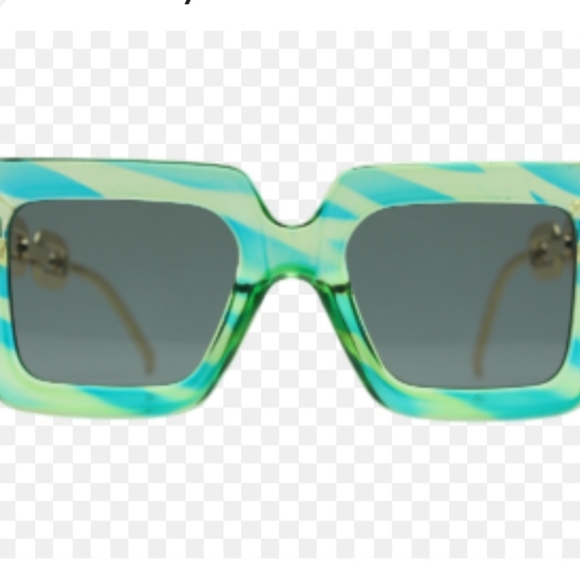 Square Sunglasses. Color green. Chain Temple UV Protection Sunglasses. - Picture 7 of 11